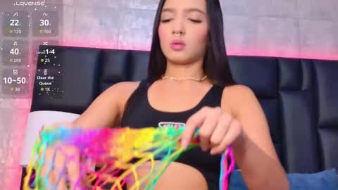 Mia Sweetth online show from 10-17-25, 01:03