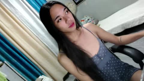 Snapshot of miatrixs chatting on 01-01-25, 07:43 Mia online show from 01-01-25, 07:43