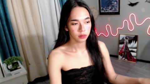 Snapshot of miatrixs chatting on 01-28-25, 11:28 Mia online show from 01-28-25, 11:28