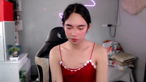 Mia online show from 03-06-26, 06:32