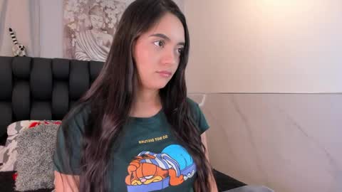 miavelvet1 online show from 04-19-26, 04:12