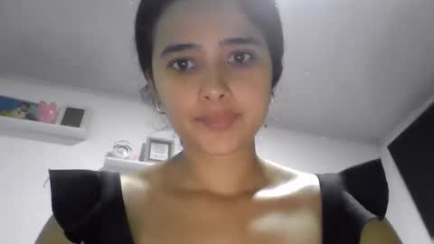 micaelamoreno18 online show from 05-29-26, 05:00