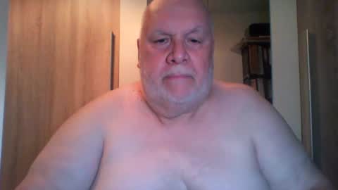 Snapshot of mich1962 chatting on 07-22-26, 12:08 mich1962 online show from 07-22-26, 12:08