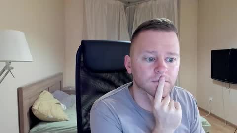 Michael Birkin online show from 10-19-25, 03:51