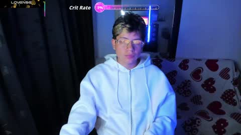 michael independent model  online show from 04-16-26, 10:45