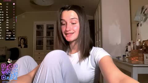 Emily online show from 02-12-26, 08:26