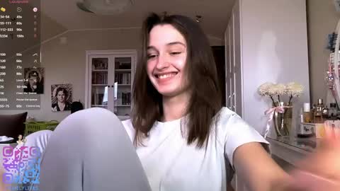 Emily online show from 04-04-26, 02:25