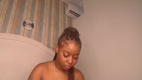 Snapshot of michaelacox chatting on 06-28-26, 12:22 Michel online show from 06-28-26, 12:22