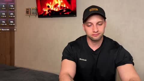 Snapshot of michaelbradley_for_u chatting on 05-14-26, 07:53 michaelbradley_for_u online show from 05-14-26, 07:53