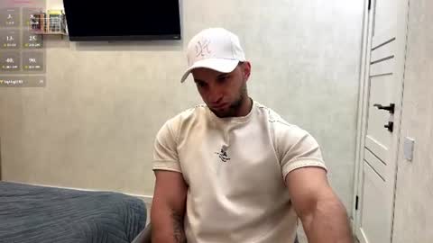 Snapshot of michaelbradley_for_u chatting on 06-10-26, 09:35 michaelbradley_for_u online show from 06-10-26, 09:35