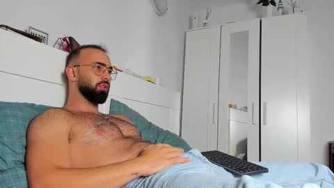 MichaelEvansx online show from 09-22-25, 08:00