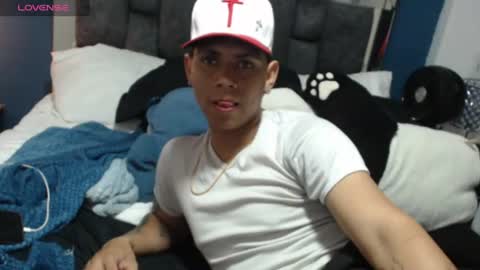 Snapshot of michaellstiffler_1109 chatting on 07-27-26, 01:45 michaell online show from 07-27-26, 01:45