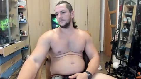 Snapshot of michaelragnar90 chatting on 07-19-26, 12:42 michaelragnar90 online show from 07-19-26, 12:42