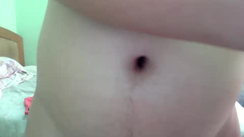 My name is Kel 18. 53 short and petite... online show from 02-07-25, 01:15