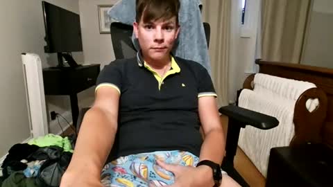 michaeltwinkboy online show from 08-05-26, 12:57