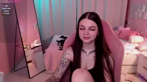 Kate online show from 07-18-26, 12:48