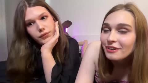 Snapshot of micheledoll chatting on 02-18-26, 06:20 MicheleDoll online show from 02-18-26, 06:20