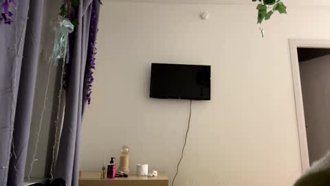 Mary online show from 02-03-26, 02:53