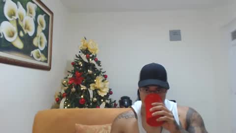 michelle_allen0104 online show from 12-03-24, 08:27