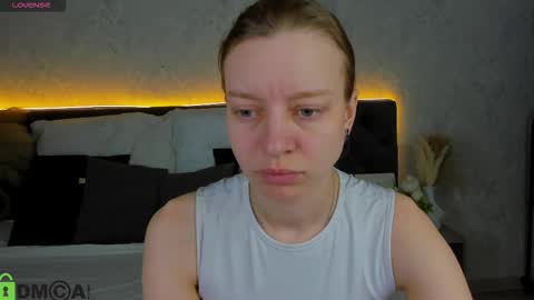 michelle_blond online show from 02-02-26, 09:19