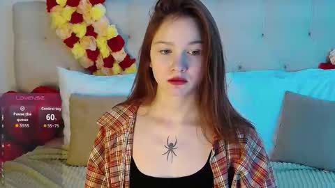 Snapshot of michelle_roux chatting on 02-15-26, 08:05 Michelle online show from 02-15-26, 08:05