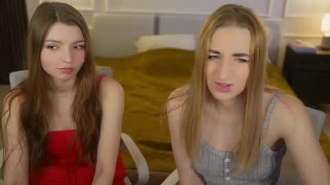 Snapshot of michelleinlove4u chatting on 02-14-25, 12:14 Michelle online show from 02-14-25, 12:14