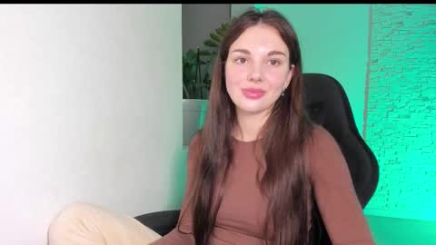 Michellee online show from 11-07-25, 05:24