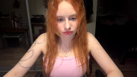 Snapshot of michelsogol chatting on 02-25-26, 08:18 Foxy online show from 02-25-26, 08:18