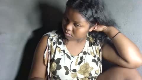 Snapshot of michou61 chatting on 02-13-26, 06:31 michou61 online show from 02-13-26, 06:31