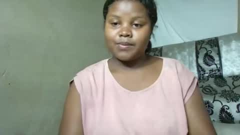 Snapshot of michou61 chatting on 03-23-26, 03:38 michou61 online show from 03-23-26, 03:38