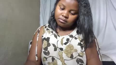 Snapshot of michou61 chatting on 03-28-26, 03:06 michou61 online show from 03-28-26, 03:06