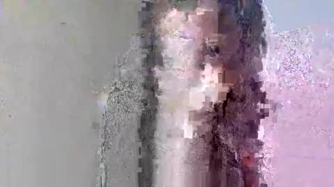 Snapshot of michou61 chatting on 04-09-26, 07:08 michou61 online show from 04-09-26, 07:08