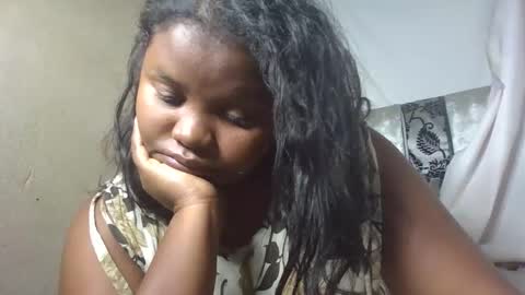 Snapshot of michou61 chatting on 04-13-26, 07:08 michou61 online show from 04-13-26, 07:08