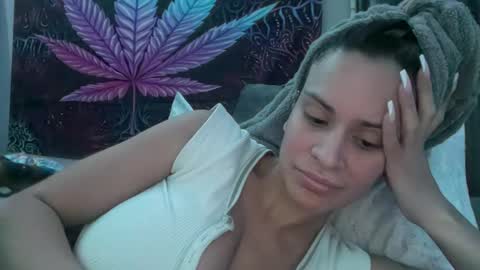 Skye online show from 03-04-25, 06:26