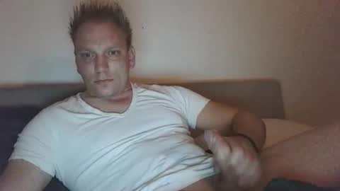 mickkxl online show from 12-03-24, 07:44