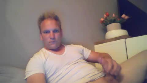 mickkxl online show from 07-22-26, 10:01