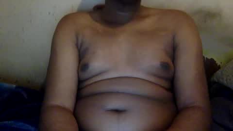 Snapshot of mickkzzx chatting on 12-12-24, 02:48 mickkzzx online show from 12-12-24, 02:48