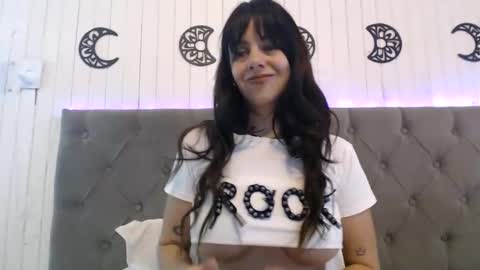 Snapshot of mickystrumia chatting on 06-07-26, 05:16 mickystrumia online show from 06-07-26, 05:16