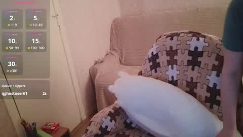 Snapshot of mickywood chatting on 02-07-26, 08:51 Micky online show from 02-07-26, 08:51