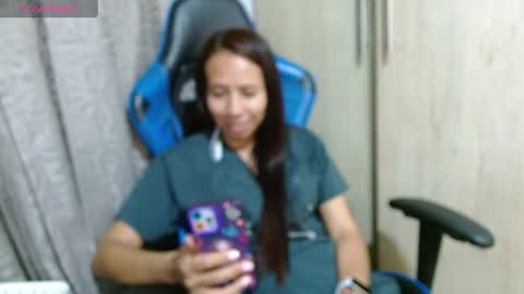 Snapshot of miculohot chatting on 04-19-26, 12:54 vanesa sexy online show from 04-19-26, 12:54