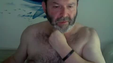 Snapshot of midhir chatting on 01-16-25, 10:12 kike online show from 01-16-25, 10:12