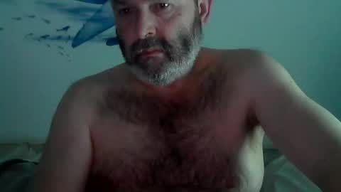 Snapshot of midhir chatting on 01-17-25, 06:44 kike online show from 01-17-25, 06:44