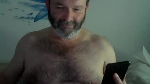 Snapshot of midhir chatting on 01-17-25, 09:50 kike online show from 01-17-25, 09:50