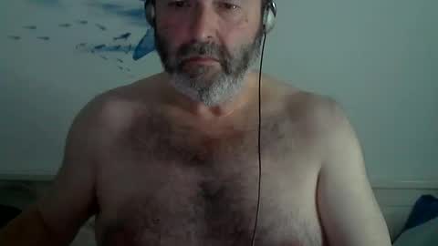 Snapshot of midhir chatting on 02-15-25, 10:21 kike online show from 02-15-25, 10:21