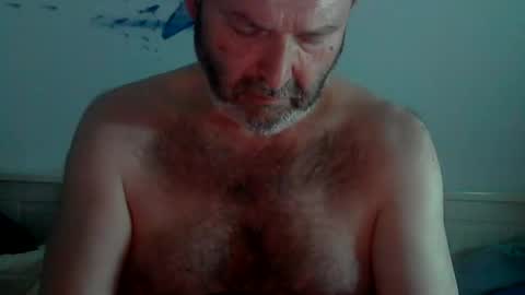 Snapshot of midhir chatting on 03-08-25, 08:25 kike online show from 03-08-25, 08:25