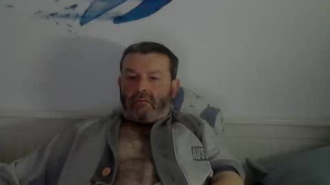 Snapshot of midhir chatting on 03-09-25, 06:32 kike online show from 03-09-25, 06:32