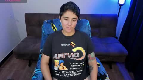 Snapshot of midnight07_ chatting on 01-16-25, 03:34 Blue online show from 01-16-25, 03:34