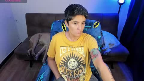 Snapshot of midnight07_ chatting on 01-24-25, 05:21 Blue online show from 01-24-25, 05:21