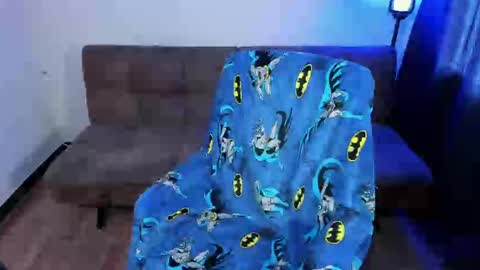 Snapshot of midnight07_ chatting on 03-10-25, 03:20 Blue online show from 03-10-25, 03:20