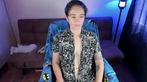 Snapshot of midnight07_ chatting on 09-23-25, 03:26 Blue online show from 09-23-25, 03:26